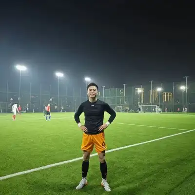 杨宇